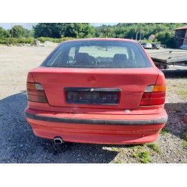 BMW E36, 318 i, 96 г на части